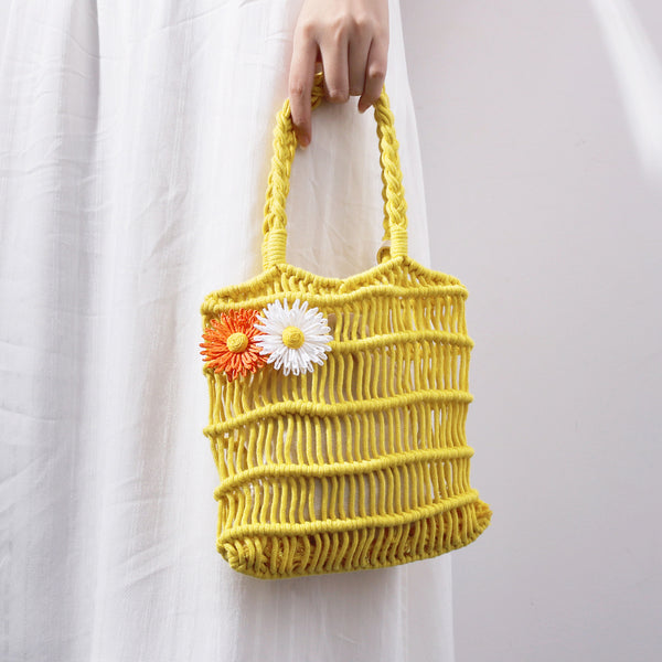 PATTAYA MINI MESH HANDBAG IN LITTLE DAISY