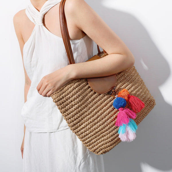 COLORFUL TASSEL STRAW WOVEN SHOULDER BAG